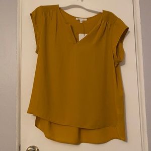 DR2 yellow blouse NWT